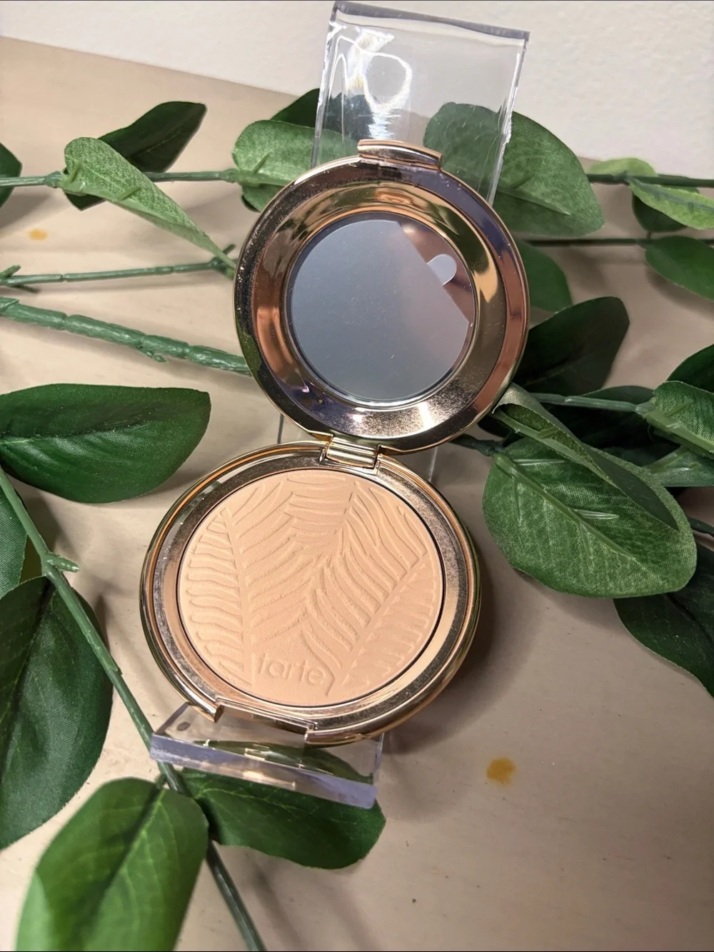 tarte Amazonian Clay Blurring Powder Foundation Light Beige 20B New 0.28 oz